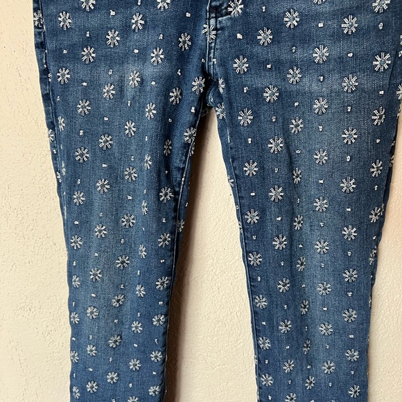 Anthropologie Pilcro Embroidered High-Rise Cropped Bootcut Jeans - Picture 8 of 16